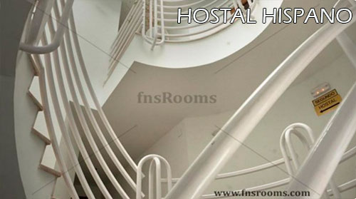 Hostal-Hispano-escalera
